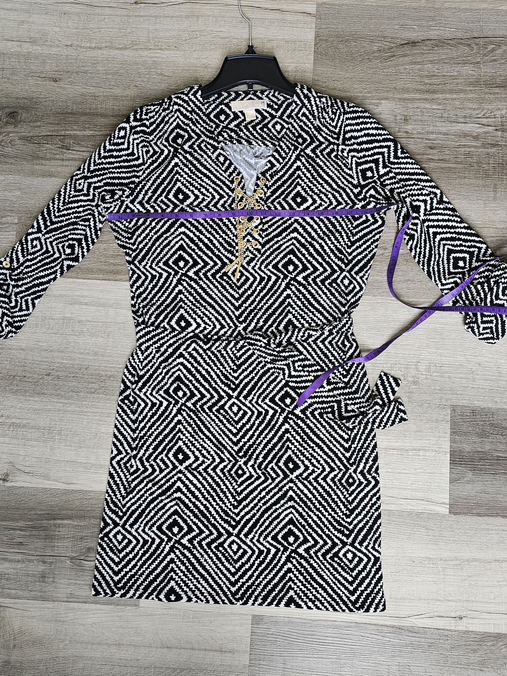 MICHAEL Michael Kors Black and White Geometric Lace-Up Long Sleeve Dress - Picture 7 of 16